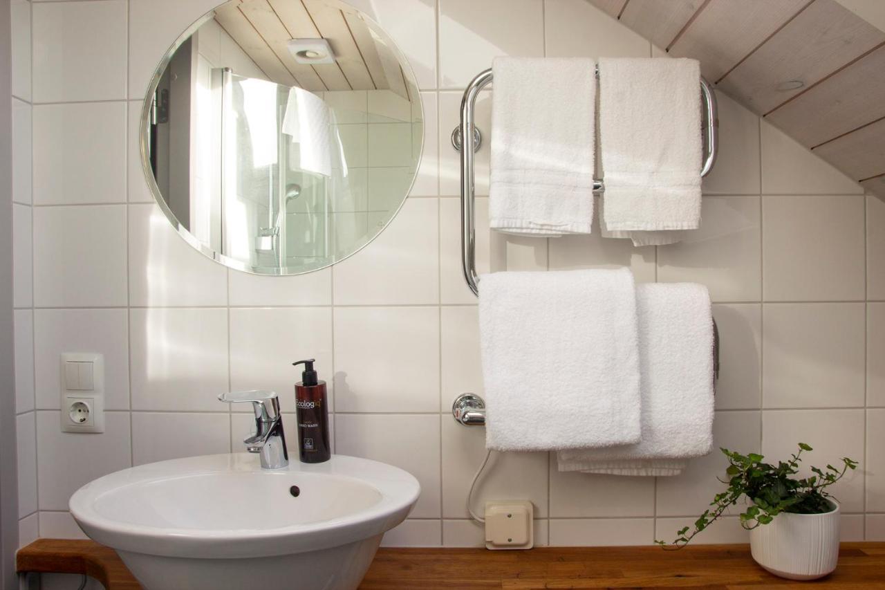 Everts Sjoebods Bed & Breakfast Grebbestad Exterior foto